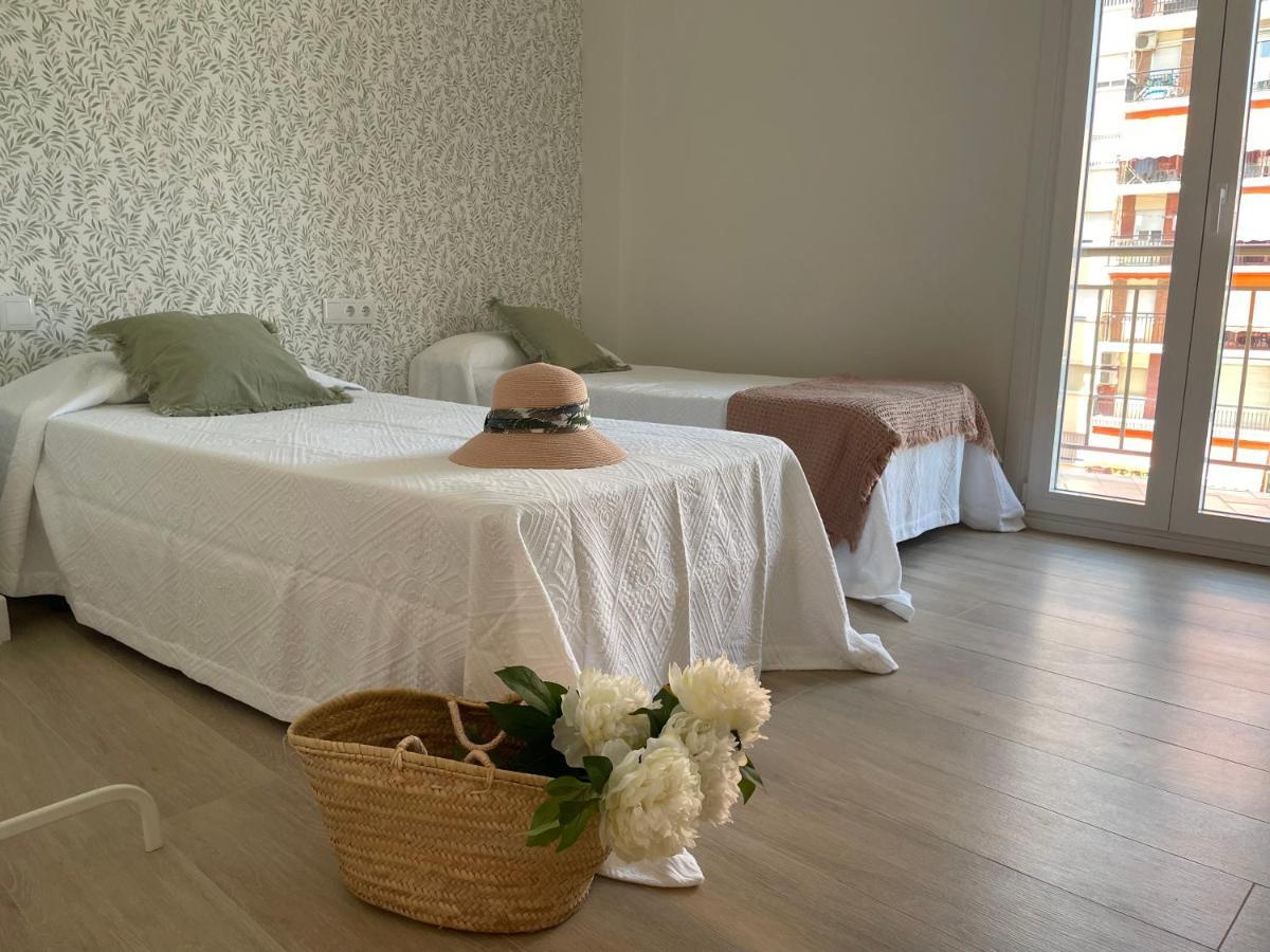 Piso A Estrenar Junto A La Playa Apartman Fuengirola Kültér fotó
